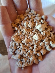 Chabasite Zeolite 0.7-2mm: Natural Soil Pollution Control &amp; Water Retention